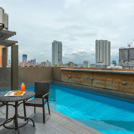 V Hotel Manila Dış mekan fotoğraf